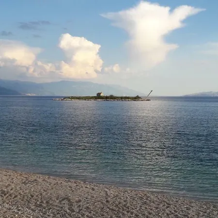 Pintar 4* Повиле