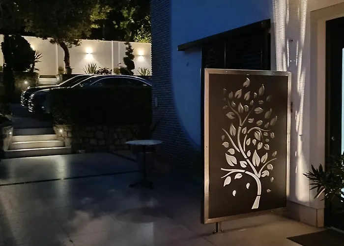 Pintar Gæstehus Povile